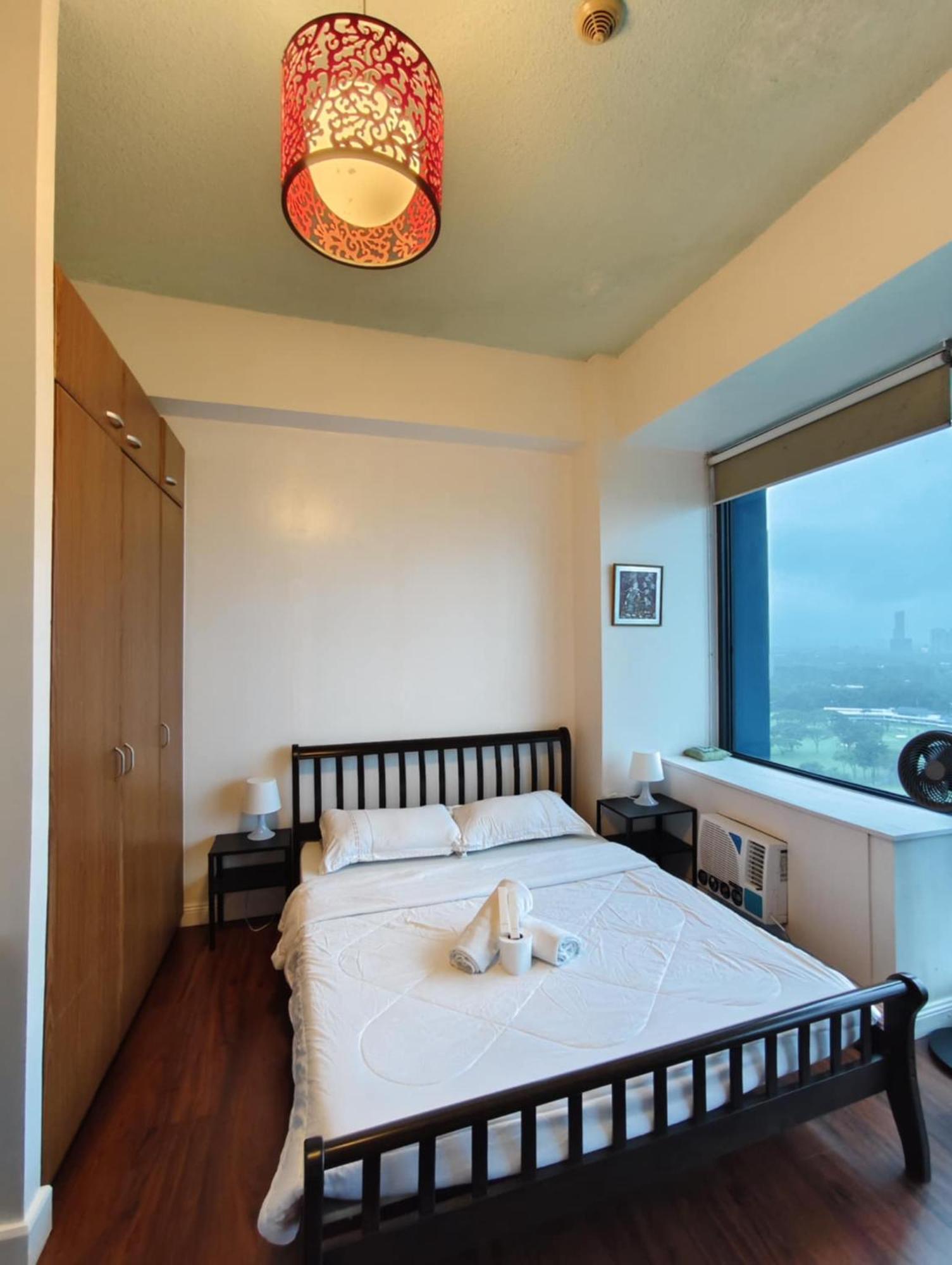 Bellagio One Bedrroom Bgc Burgos Circle By Christine Suites Ph Taguig Eksteriør bilde